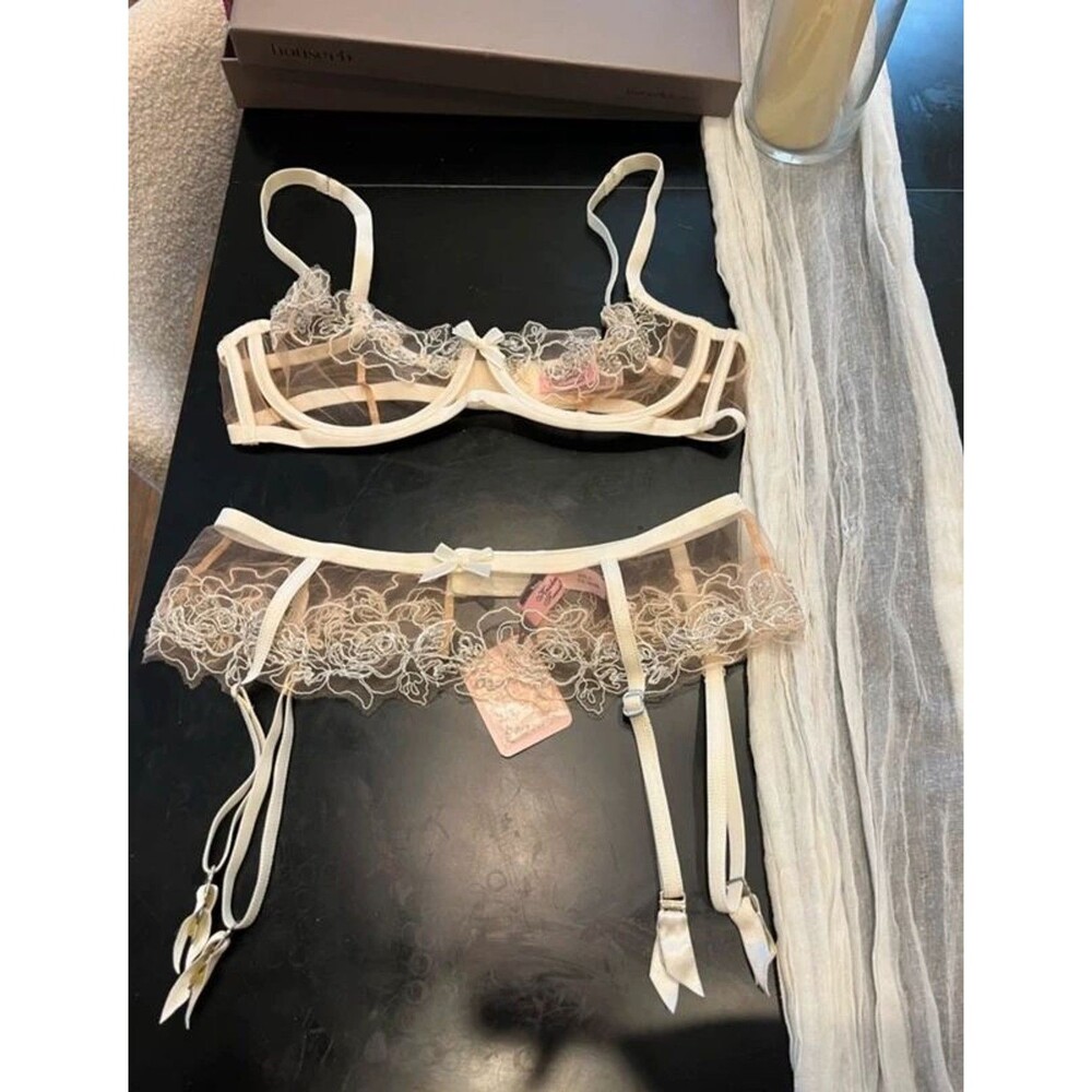 Agent Provocateur Lindie Sheer Floral Embroidered Underwire Bra